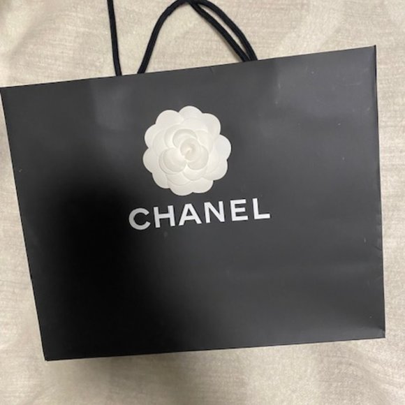 Chanel Flap Bag Caviar/Grained Calfskin Silver Hardware - Picture 15 of 15